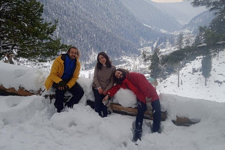Kashmir Naranag to Marchoi Trek: 5-Day Guided Marchoi & Dumail Expedition photo 2