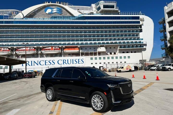 Port Everglades Private Transfer — Luxury Ride to Fort Lauderdale Hotels photo 1