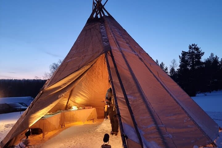 Arctic Winter Survival Skills Camp near Ivalo — Snowcraft, Firemaking & Navigation photo 2