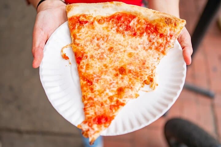 East Village Pizza Walk: Guided Tour of Manhattan's Classic Pizzerias