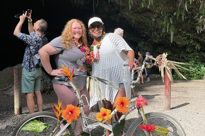 Tahiti Island Highlights: Pointe Vénus, Waterfalls & Marae Tour photo 6