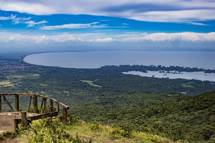Mombacho Volcano Hike and Zipline Adventure from Granada photo 2