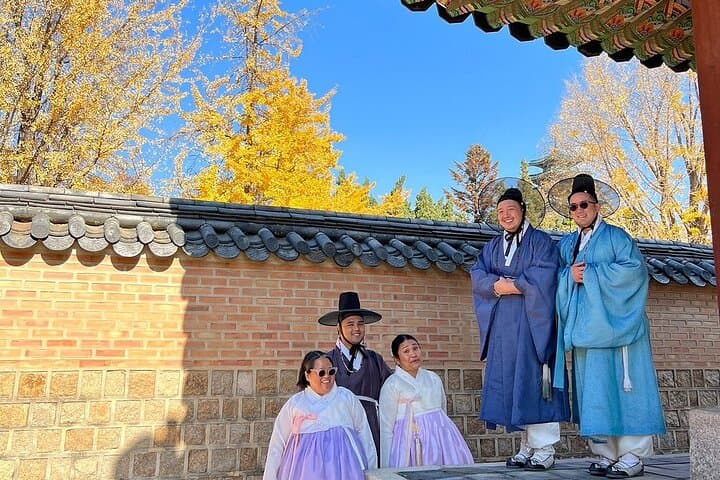 Full-Day Seoul Cultural Tour: Hanbok Experience, Changdeok Palace & Historic Markets photo 2