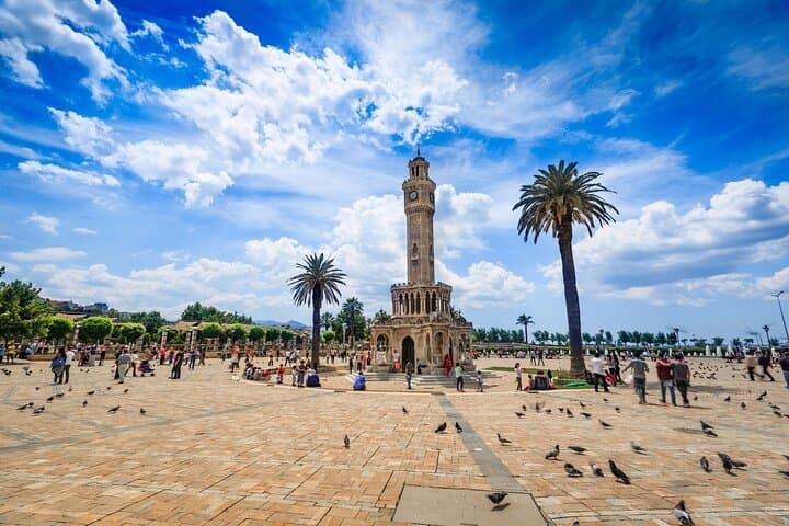 Private Full-Day Izmir Tour: Kadifekale, Agora & Kemeraltı Bazaar