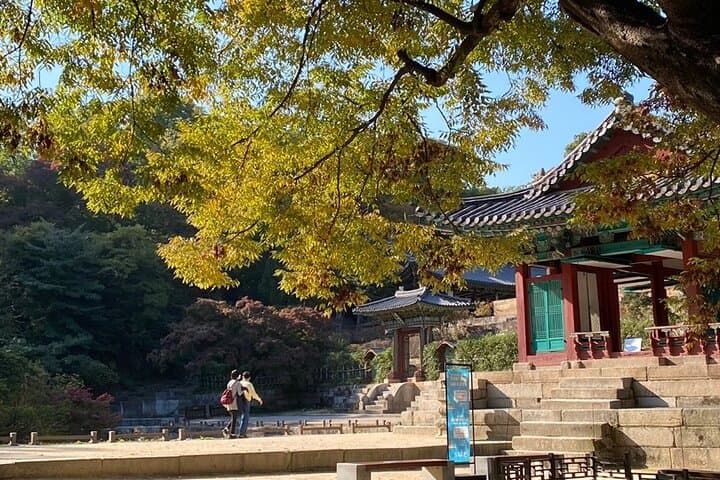 Full-Day Seoul Cultural Tour: Hanbok Experience, Changdeok Palace & Historic Markets photo 5