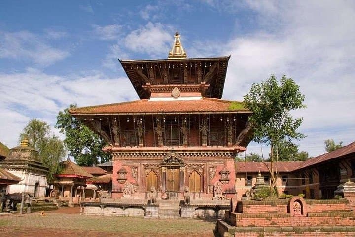 Nagarkot Sunrise Hike to Changunarayan and Bhaktapur Day Tour photo 4