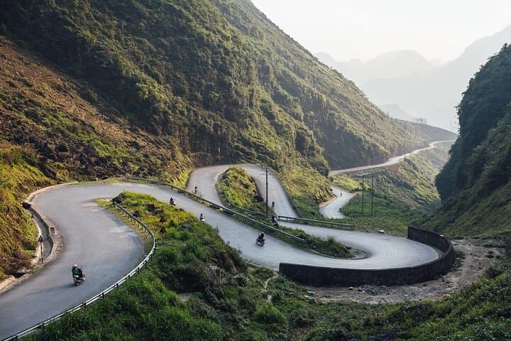 Ha Giang 3-Day Motorbike Loop: Dong Van, Ma Pi Leng & Homestays photo 4