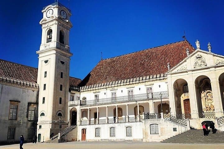 Algarve to Porto: Private Transfer with Stops in Évora, Coimbra, Óbidos & Aveiro photo 3