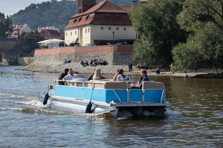 Prague Prosecco Cruise: Private 60-Minute Vltava Boat Experience photo 5