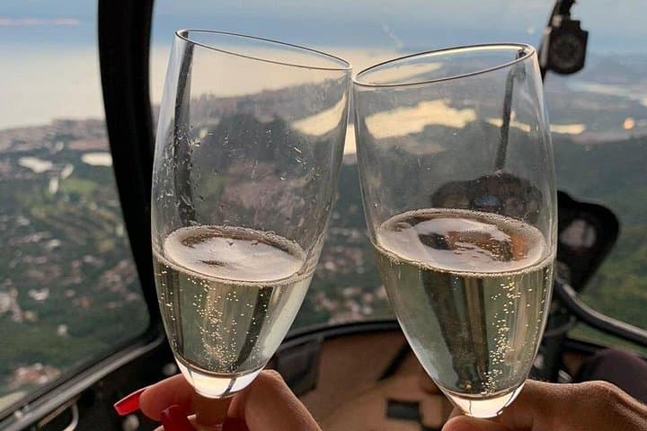 20-Minute Helicopter Tour Over Rio: Christ the Redeemer & Sugarloaf Views photo 4