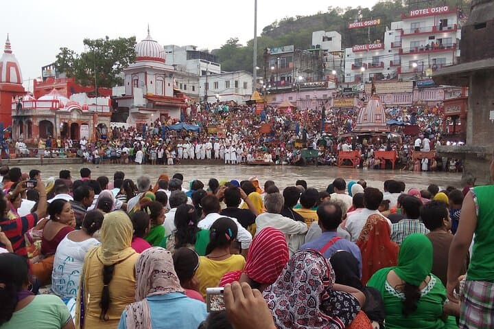 Haridwar Guided Walking Tour: Ghats, Temples & Evening Ganga Aarti photo 5