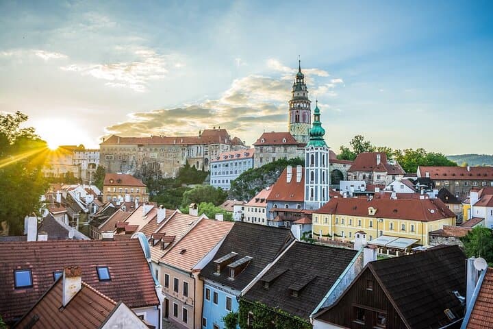 Private Transfer Prague to Vienna via Cesky Krumlov — 2‑Hour Castle Stop photo 6