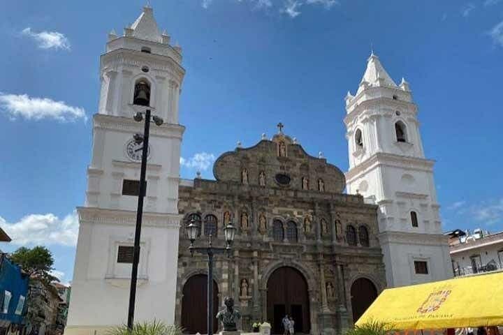 Half-Day Panama Canal & Panama City Tour — Casco Viejo to Miraflores photo 4