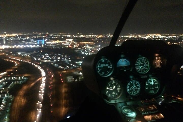 After-Hours Helicopter Tour Over Orlando Theme Parks — 15-Min Night Flight photo 4