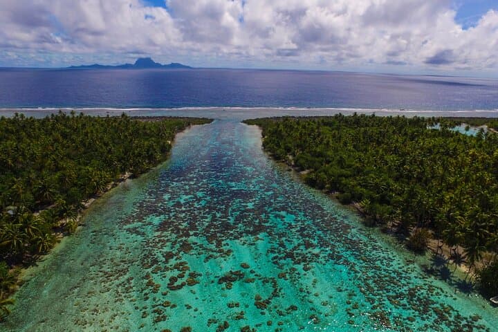 Underwater Scooter Snorkeling in Taha'a Lagoon from Raiatea photo 5