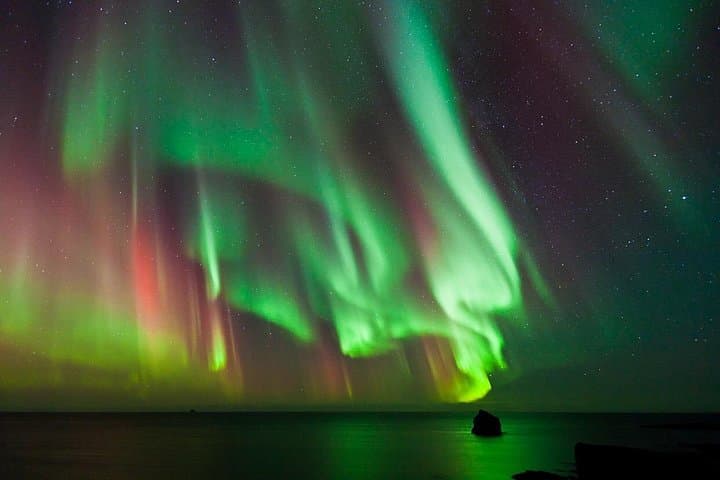 How to See the Northern Lights from Reykjavík — Practical Guide to Aurora Tours photo 2