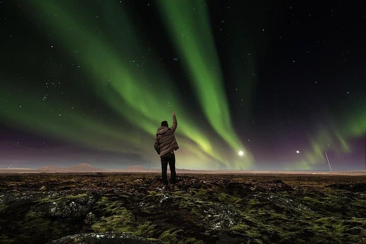 How to See the Northern Lights from Reykjavík — Practical Guide to Aurora Tours photo 3