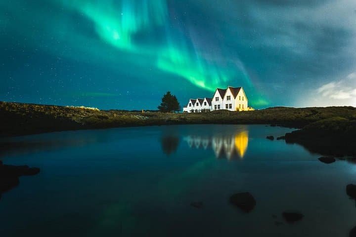 How to See the Northern Lights from Reykjavík — Practical Guide to Aurora Tours photo 6