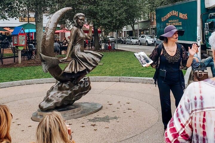 Salem Hauntings, History & Legends: Guided Walking Tour photo 3