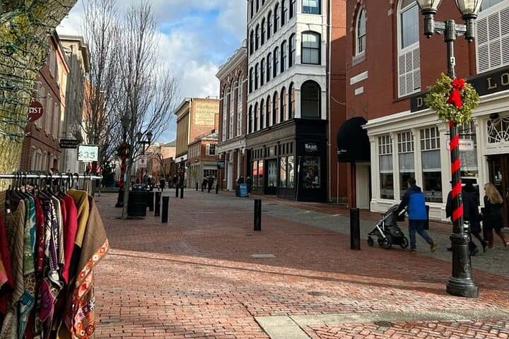 Salem Hauntings, History & Legends: Guided Walking Tour photo 4