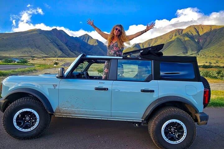 Reverse Road to Hana VIP Tour in Convertible Bronco or Jeep