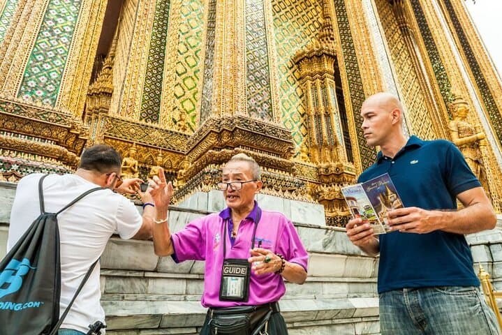 Private Bangkok Grand Palace & Temple Tour — Emerald Buddha, Wat Pho & Wat Arun (4 Hours) photo 2