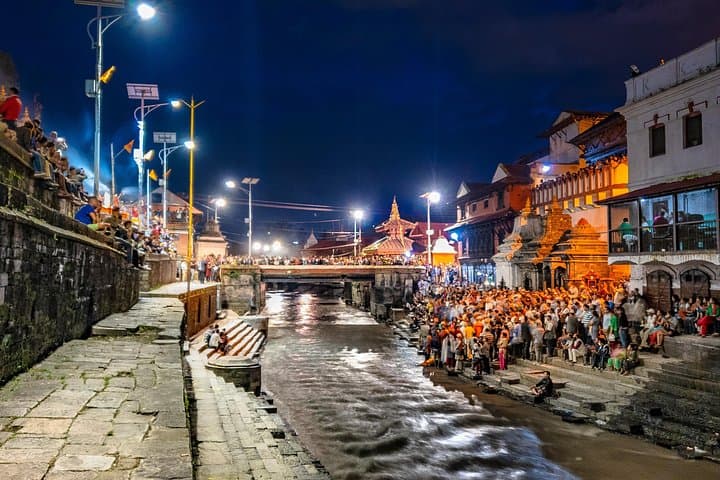Kathmandu UNESCO Day Tour: Pashupatinath, Boudhanath, Swayambhunath & Patan photo 3