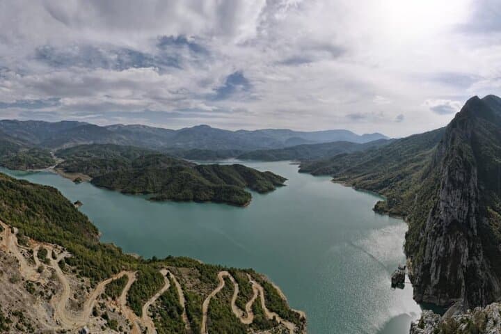 Bovilla Lake Off‑Road Safari from Tirana — Scenic Day Trip to Bovilla Reservoir photo 3