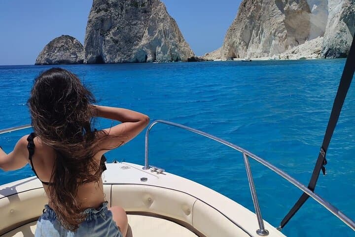 Private Zakynthos Cruise: Turtle Island, Keri Caves & Mizithres