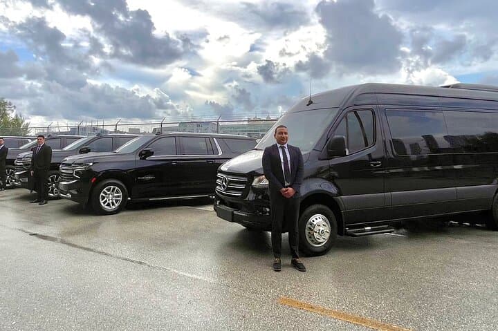 Miami & Fort Lauderdale Cruise Port to Airport Private Transfer & City Tour