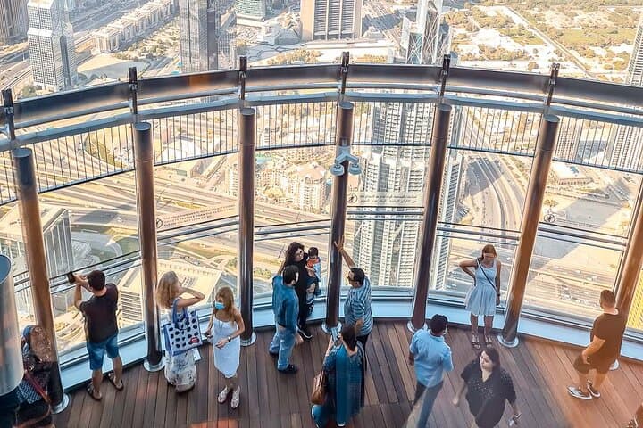 Dining and 360° Views at Burj Khalifa — Level 124 Lunch or Dinner Experience photo 3