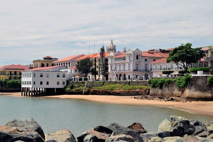 Private Panama City Tour: Casco Viejo, Amador Causeway & Miraflores Canal Views photo 1