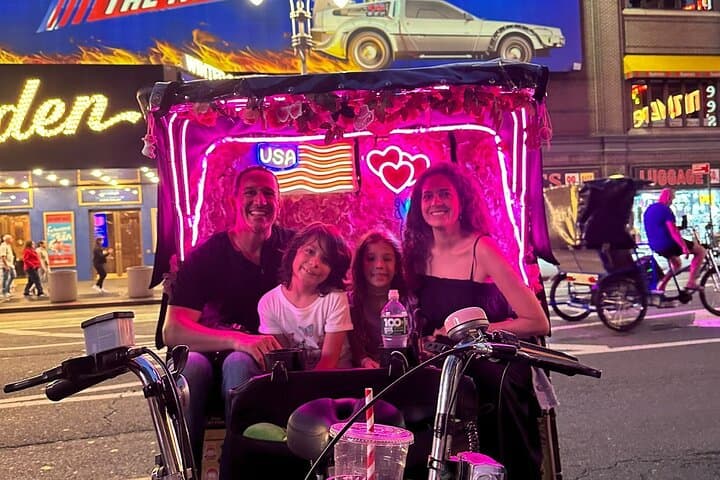 Broadway Pedicab Pick-Up & Drop-Off — Holiday Show Rides in NYC photo 3