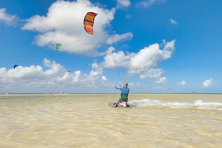 Private Kiteboarding Lessons in Cancun: Isla Blanca Flatwater Clinics