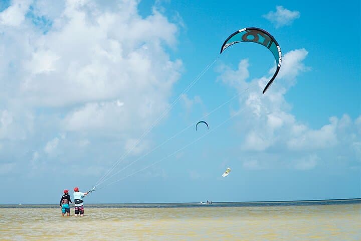 Private Kiteboarding Lessons in Cancun: Isla Blanca Flatwater Clinics photo 5