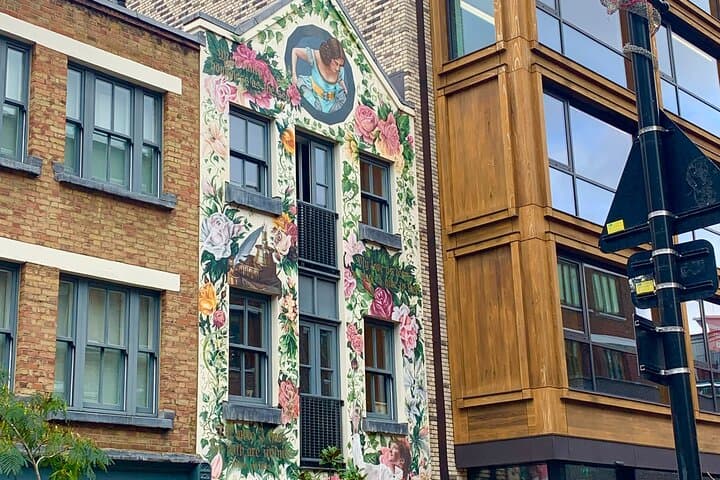 Shakespeare Promenade: Globe-to-Shoreditch Theatrical Walking Tour photo 6
