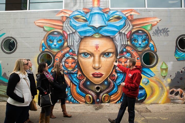 Women-Led Denver Walking Tour — History, Architecture & Hidden Gems