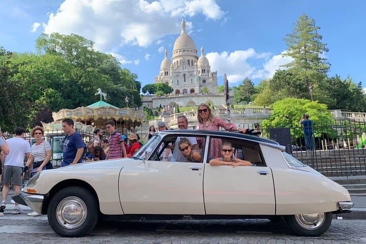See Paris in a Vintage Citroën DS: 3-Hour Private Open-Top City Tour photo 3
