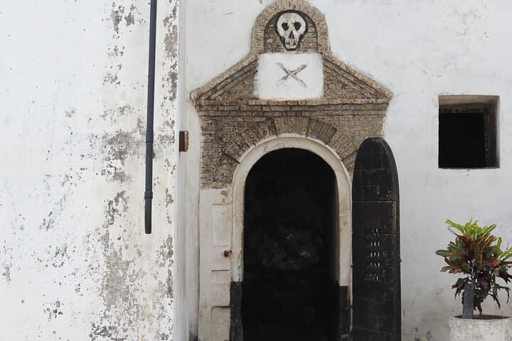 Kakum Canopy and Cape Coast & Elmina Castle Day Tour from Accra photo 5