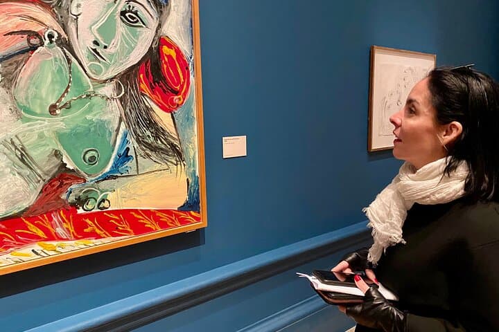 Inside Mayfair's Private Art Galleries: A 3-Hour Walk with an Art Historian photo 3