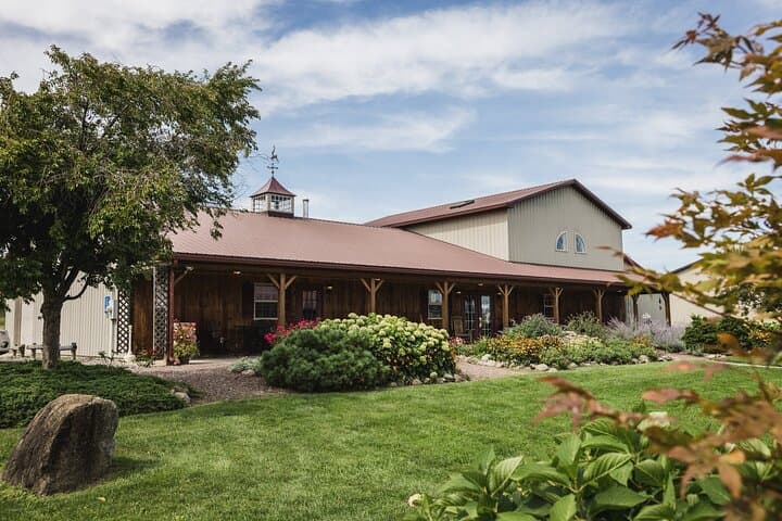 Conesus Lake Wine, Chocolate & Cheese Tasting: 45-Minute Lakefront Flight photo 3