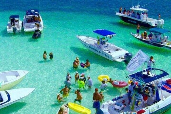 Miami Sand Bar Swimming Adventure — Biscayne Bay Private Boat Tour photo 2