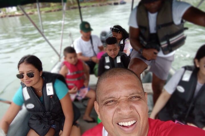 Panama City Quick Private Tour — 1-Hour Highlights & Local Insight photo 4