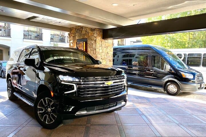 Denver Airport to Vail Private Shuttle: Fast, Comfortable Transfer via I-70 photo 6