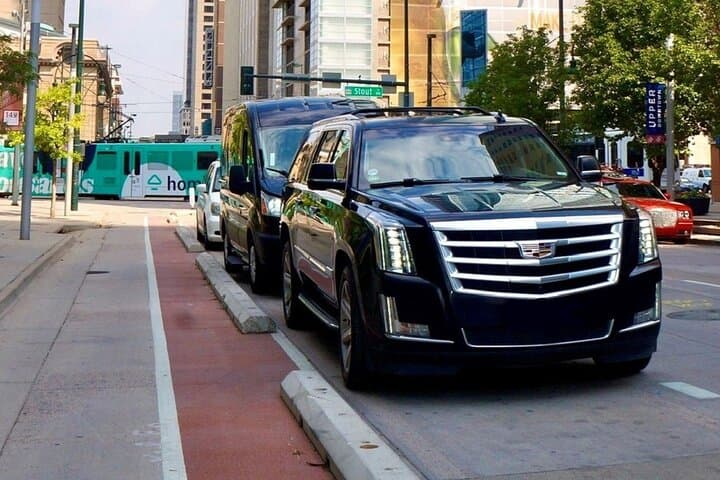 Centennial Airport Private Car Service — Denver One-Way Transfers to the City & Mountains photo 3