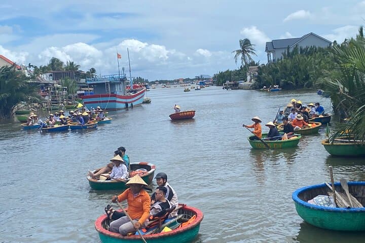 Hoi An Water Coconut Forest Basket Boat Ride with Locals photo 5