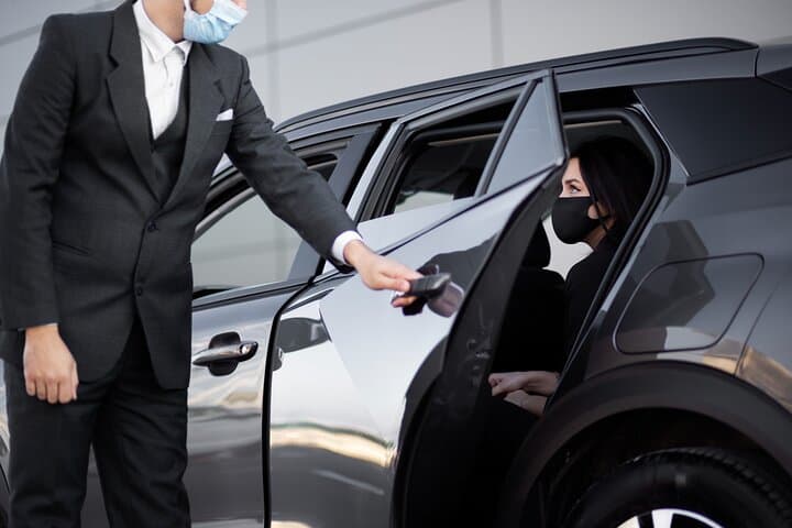 Dubai to Abu Dhabi Private Transfer — Comfortable 2-Hour Ride Between Cities photo 2