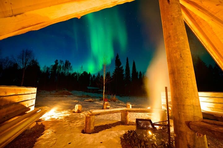 Lakeside Northern Lights at a 100-Year-Old Lapland Cottage photo 4