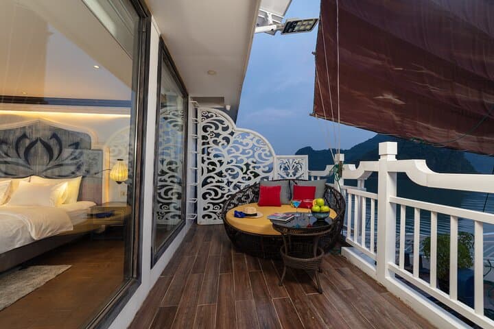 3-Day La Casta Luxury Cruise: Explore Halong & Lan Ha Bay from Hanoi photo 3