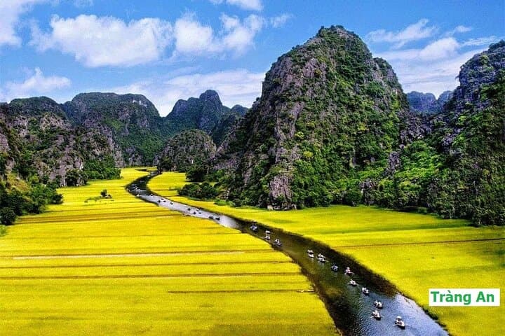 Ninh Binh 2-Day Adventure: Trang An Boat, Hang Mua Viewpoint & Cuc Phuong Trek photo 5